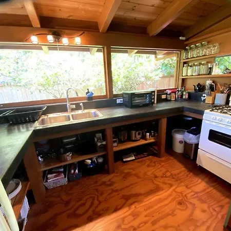 Pele'S Shala - Sweet Seaview Sanctuary Near Ocean, Beach, And Kalani!